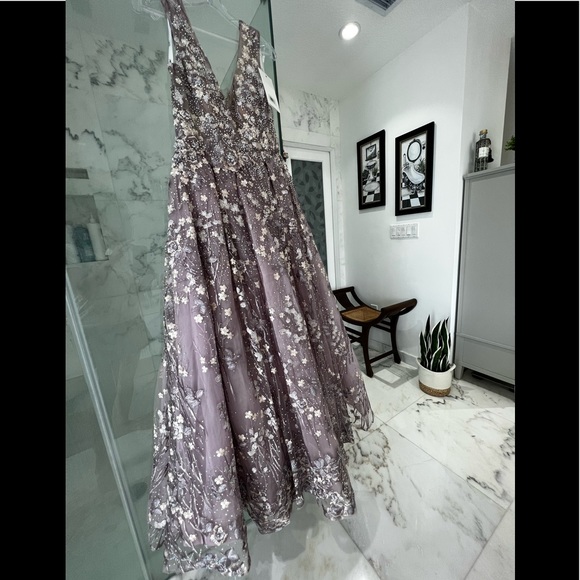 New - Crystal Embellished Embroidered Floral Gown Style 20131 - NWT - Picture 6 of 17